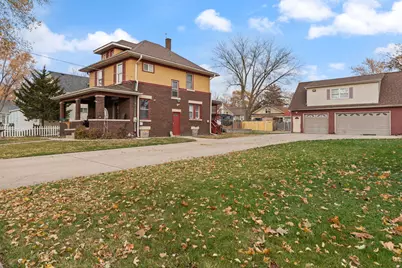 610 Watson Street, Aurora, IL 60505 - Photo 2