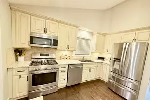 7020 Wright Terrace, Niles, IL 60714 - Photo 10