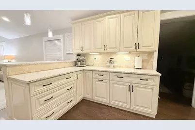 7020 Wright Terrace, Niles, IL 60714 - Photo 8