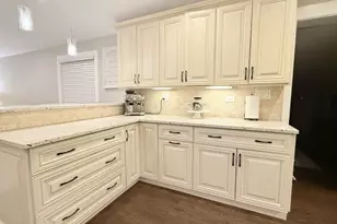 7020 Wright Terrace, Niles, IL 60714 - Photo 8