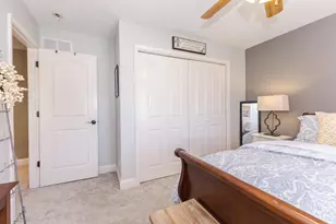 2805 Stevenson Dr, Bloomington, IL 61704 - Photo 30