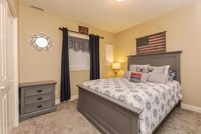 2805 Stevenson Drive, Bloomington, IL 61704 - Photo 44