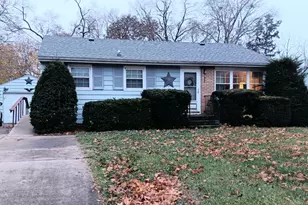 860 Franklin Grove Rd, Dixon, IL 61021 - Photo 2