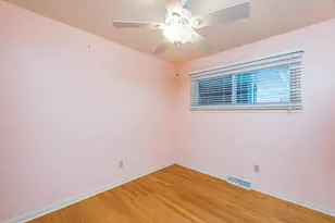18225 W Lindenwood Dr, Grayslake, IL 60030 - Photo 10