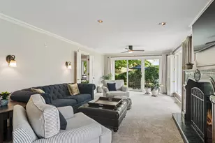 1653 N Belmont Ct, Arlington Heights, IL 60004 - Photo 8