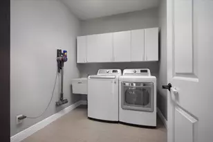 1410 Broad Creek Rd, Bloomington, IL 61704 - Photo 22