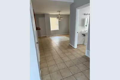 9318 S Manistee Avenue, Chicago, IL 60617 - Photo 6