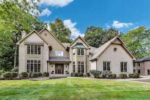 3706 Royal Fox Dr, Saint Charles, IL 60174 - Photo 1