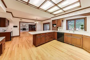 3706 Royal Fox Dr, Saint Charles, IL 60174 - Photo 18