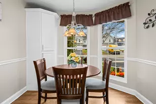 1003 Bentley Ln, Bartlett, IL 60103 - Photo 2