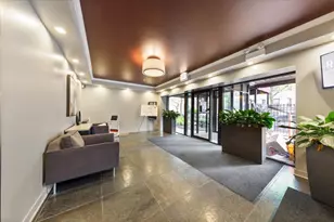 3900 N Pine Grove Ave, Chicago, IL 60613 - Photo 2