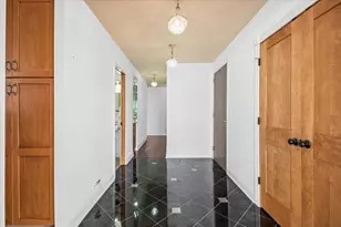 1240 N Lake Shore Dr, Chicago, IL 60610 - Photo 4