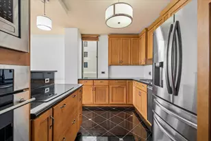 1240 N Lake Shore Dr, Chicago, IL 60610 - Photo 12