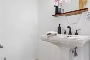 1240 N Lake Shore Dr, Chicago, IL 60610 - Photo 14