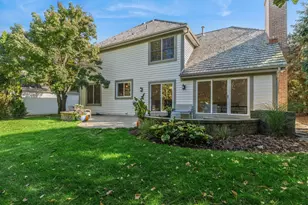 1802 Princeton Ct, Lake Forest, IL 60045 - Photo 12