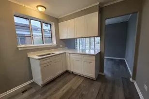 14535 Dobson Ave, Dolton, IL 60419 - Photo 10