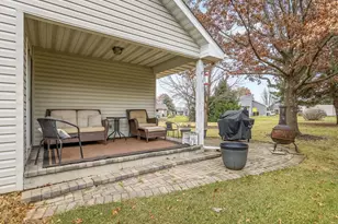 919 Gregory Way, Winnebago, IL 61088 - Photo 38