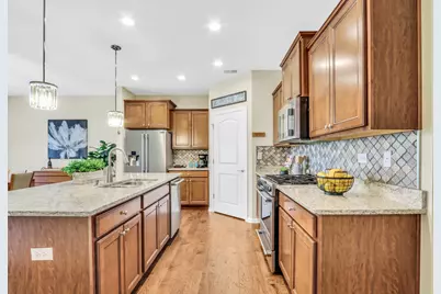 6296 Doral Drive, Gurnee, IL 60031 - Photo 8