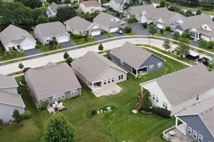 6296 Doral Dr, Gurnee, IL 60031 - Photo 34