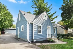 1511 Pine Grove Ave, Round Lake Beach, IL 60073 - Photo 2