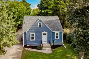 1511 Pine Grove Ave, Round Lake Beach, IL 60073 - Photo 1