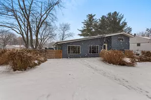 706 Madison St, Monticello, IL 61856 - Photo 38