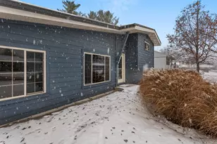 706 Madison St, Monticello, IL 61856 - Photo 2