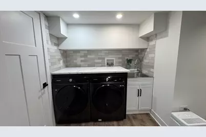 1739 N 24th Avenue, Melrose Park, IL 60160 - Photo 12