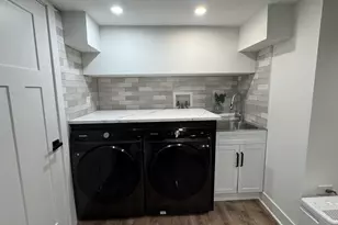 1739 N 24th Ave, Melrose Park, IL 60160 - Photo 12