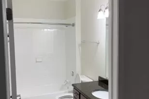 625 Deerfield Rd, Deerfield, IL 60015 - Photo 10