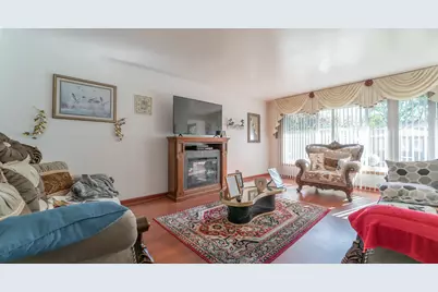 11548 S Avenue G, Chicago, IL 60617 - Photo 4