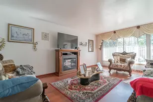 11548 S Ave G, Chicago, IL 60617 - Photo 4