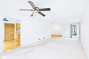 236 Shadow Bend Dr, Wheeling, IL 60090 - Photo 14