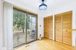 236 Shadow Bend Dr, Wheeling, IL 60090 - Photo 10