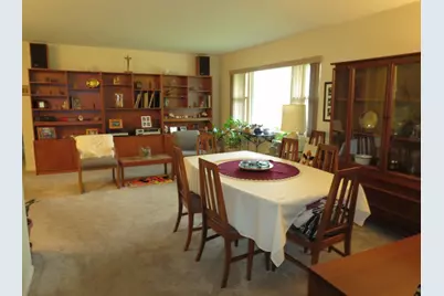 6829 Roberts Drive, Woodridge, IL 60517 - Photo 10