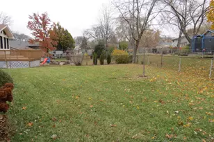 6829 Roberts Dr, Woodridge, IL 60517 - Photo 32