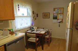 6829 Roberts Dr, Woodridge, IL 60517 - Photo 18