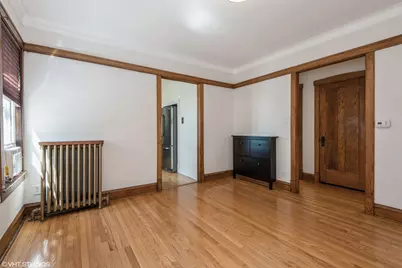 5338 N Luna Avenue, Chicago, IL 60630 - Photo 10