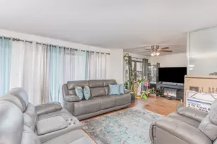 4143 192nd Ct, Country Club Hills, IL 60478 - Photo 2