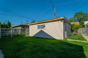 10613 S Ave F, Chicago, IL 60617 - Photo 34