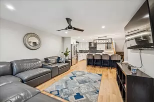 1108 S Maple Ave, Oak Park, IL 60304 - Photo 2