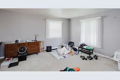 106 Woodcrest Circle, Streamwood, IL 60107 - Photo 4