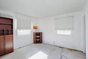 106 Woodcrest Cir, Streamwood, IL 60107 - Photo 12