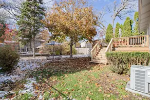 106 Woodcrest Cir, Streamwood, IL 60107 - Photo 26