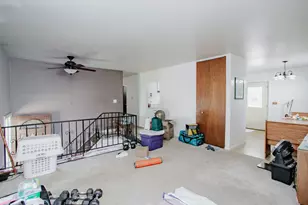 106 Woodcrest Cir, Streamwood, IL 60107 - Photo 6