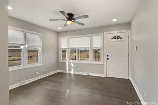 2610 S Thomas Ct, McHenry, IL 60051 - Photo 4