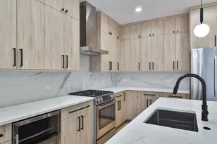 4246 N Kimball Ave, Chicago, IL 60618 - Photo 4