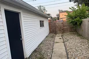1567 Kenilworth Dr, Calumet City, IL 60409 - Photo 12