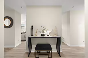 110 S Evergreen Ave, Arlington Heights, IL 60005 - Photo 2