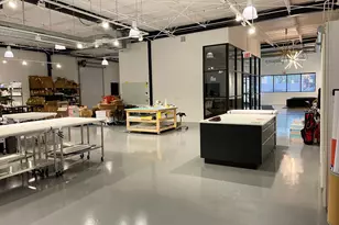 3921 N Elston Ave, Chicago, IL 60618 - Photo 6